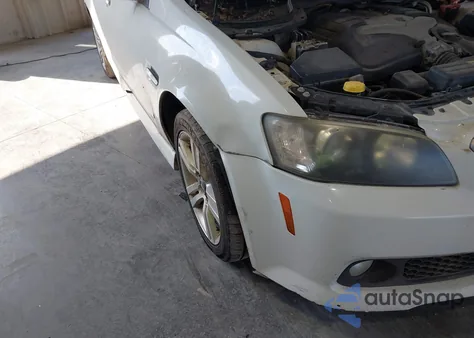 2009 Pontiac G8 z USA, uszkodzony, nr VIN 6G2ER57729L188101